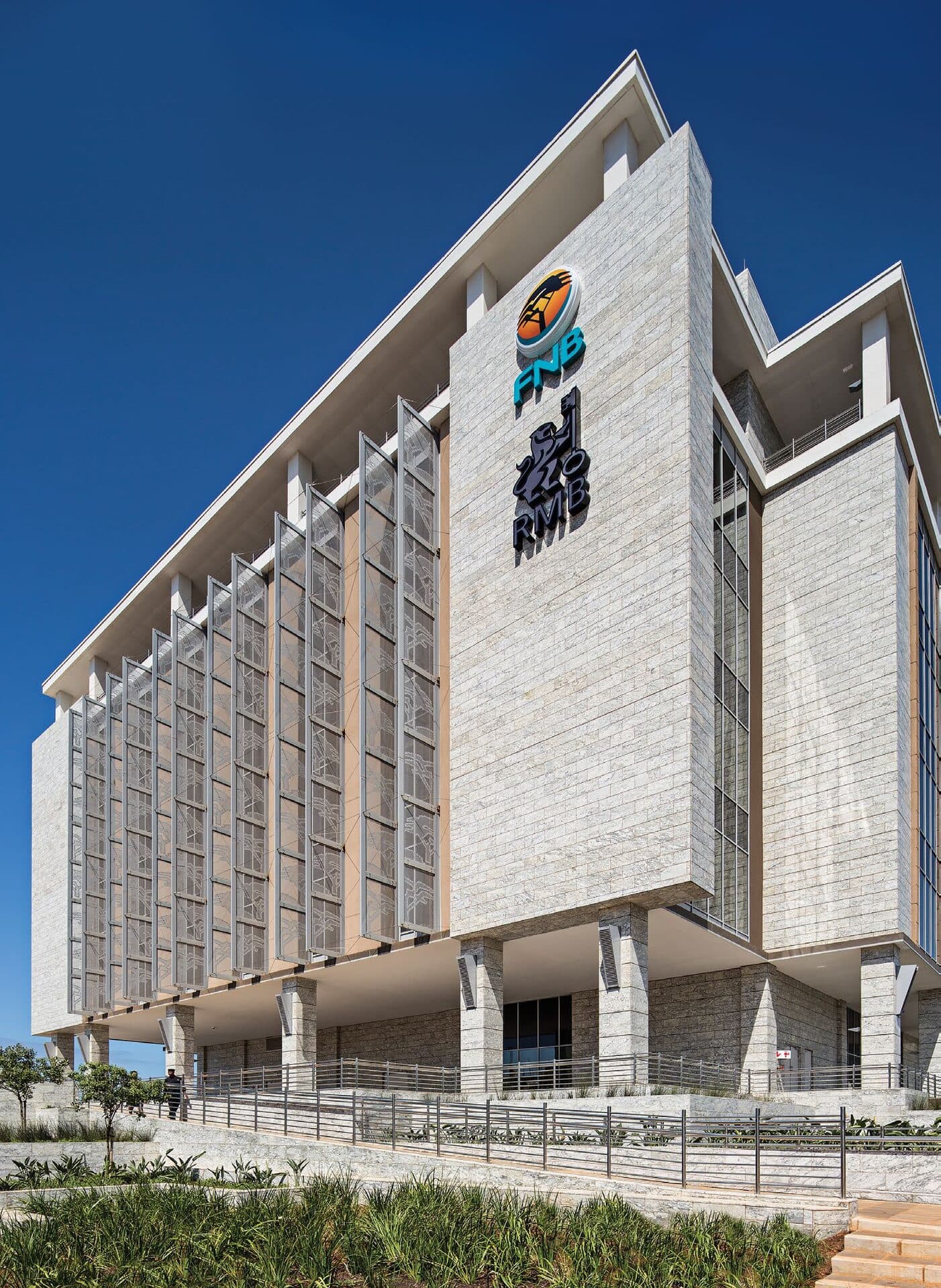FNB Acacia House: A Regional Office Built for Multi-Tenant Flexibility